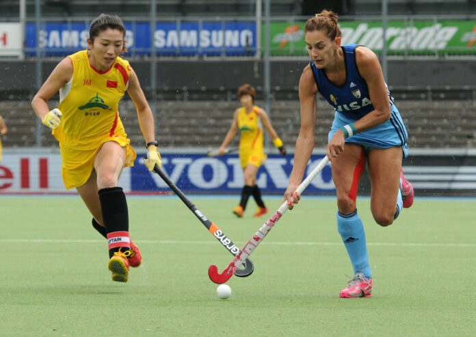 China and Argentina, with Luciana Aymar, both play New Zealand (c) Andy Smith 